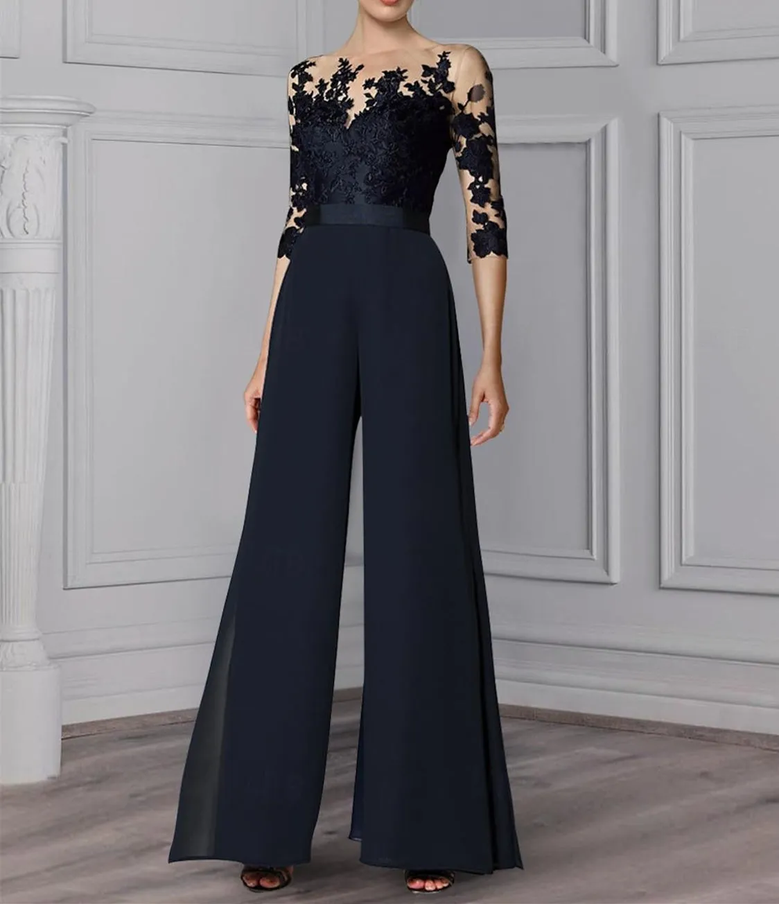 A-Line/Princess Jewel Neck 3/4 Length Sleeves Floor-Length Mother of the Bride Pantsuits with Applique