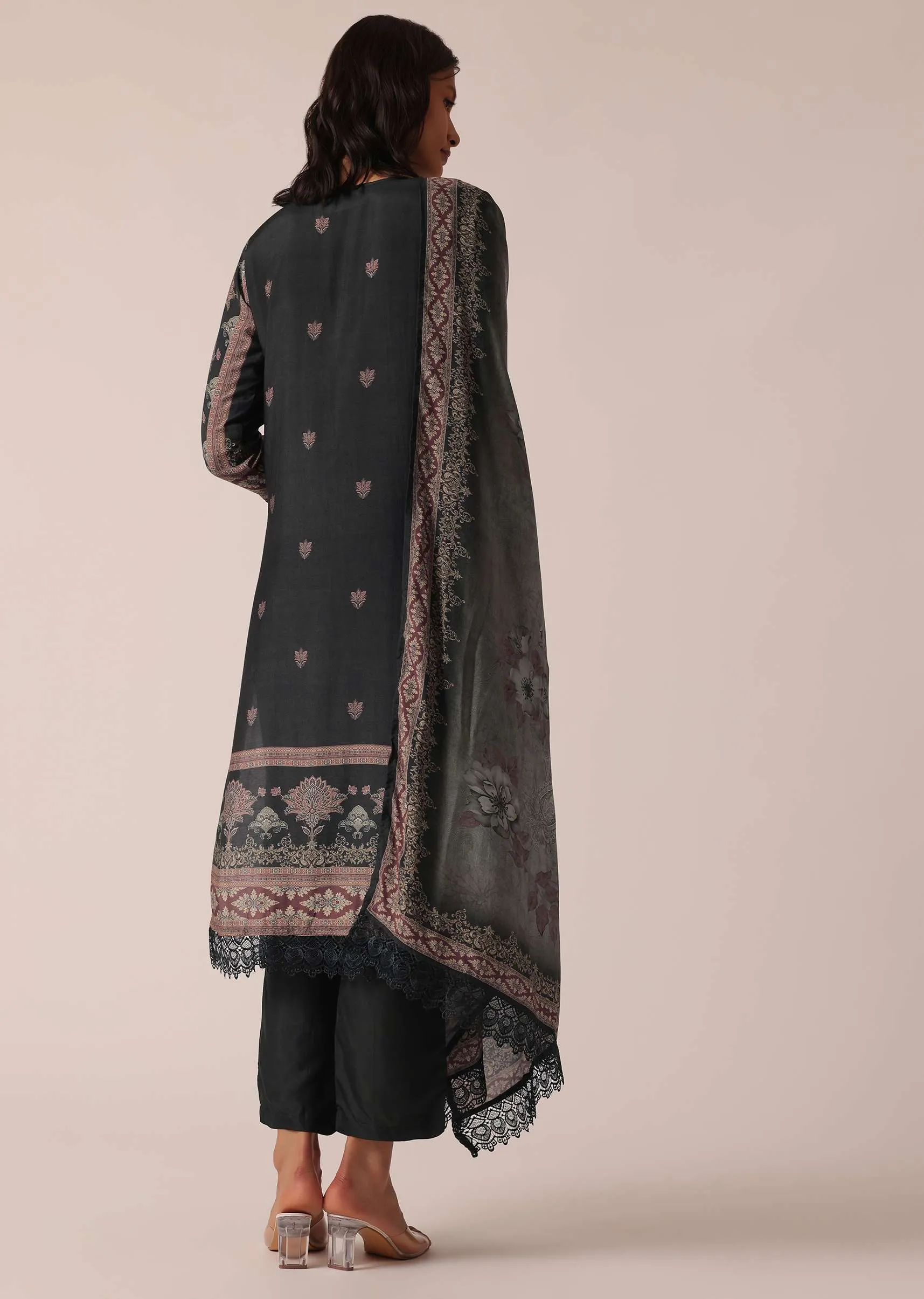 Black Embroidered Kurta Set With Sequin Work