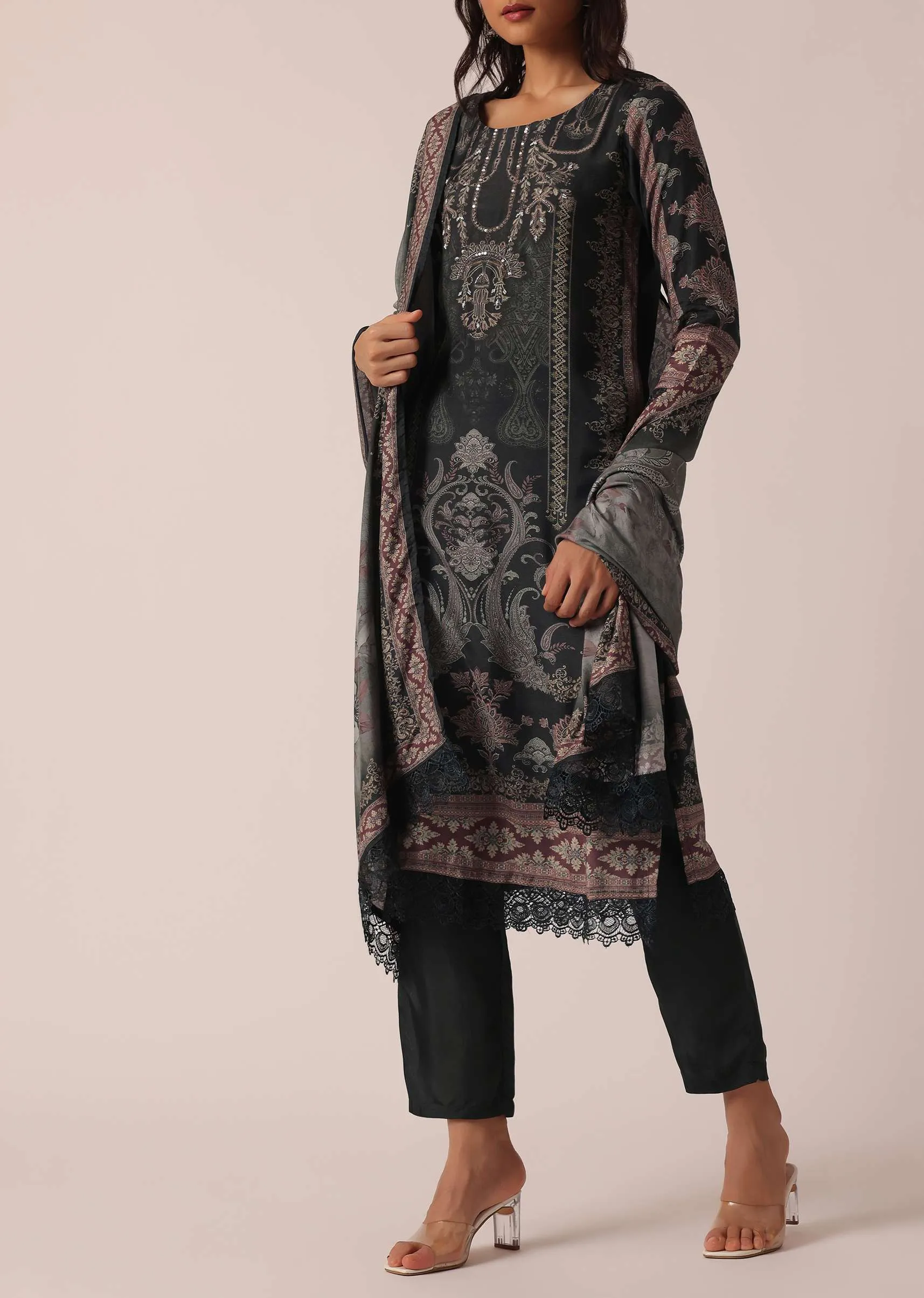Black Embroidered Kurta Set With Sequin Work