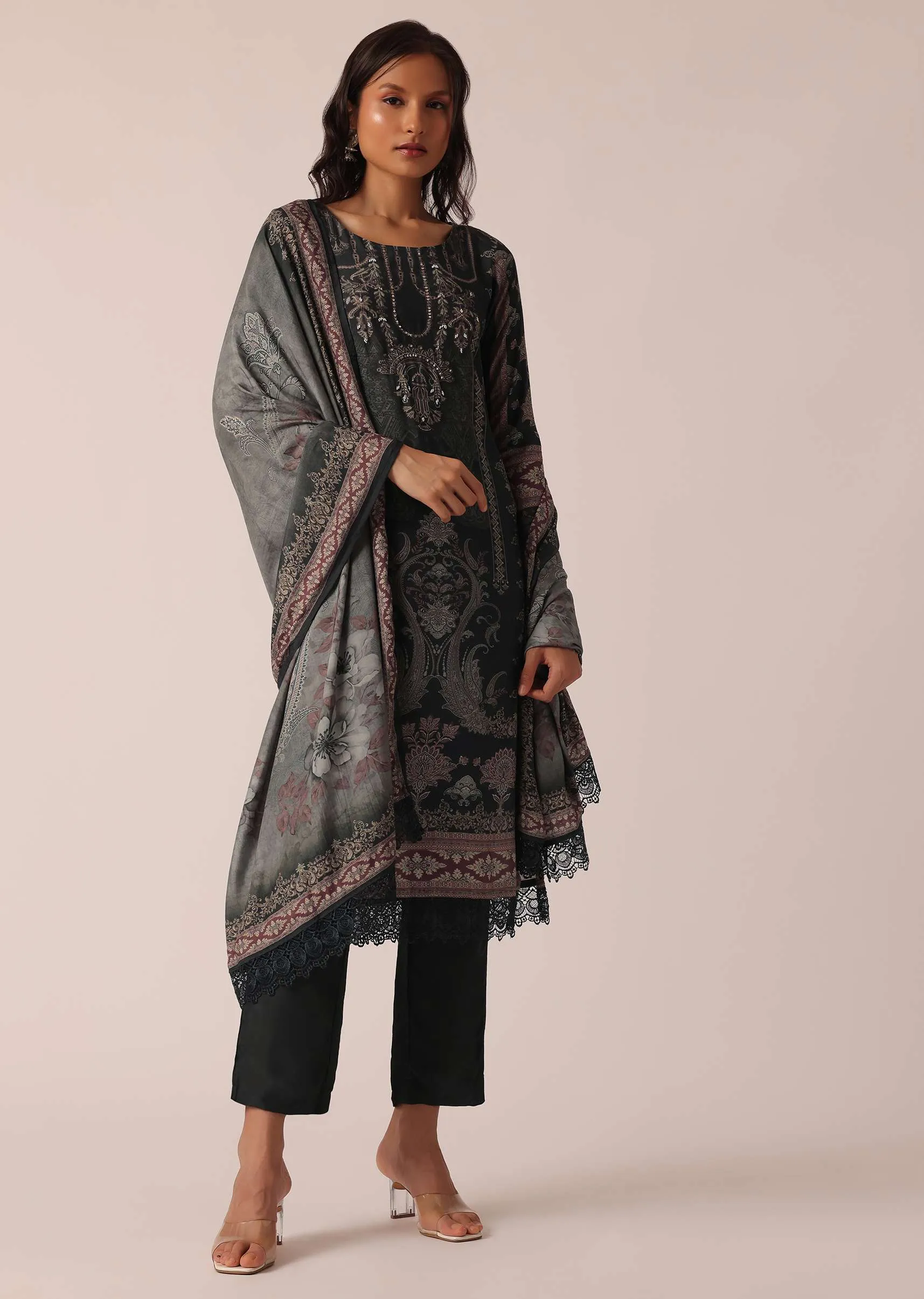 Black Embroidered Kurta Set With Sequin Work
