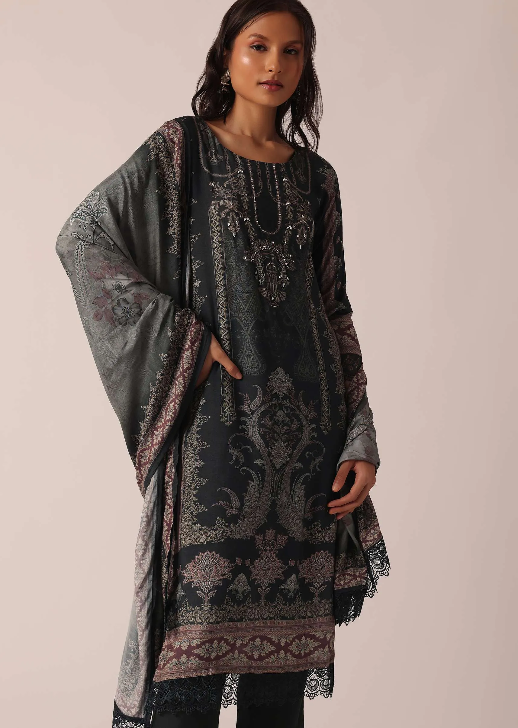 Black Embroidered Kurta Set With Sequin Work