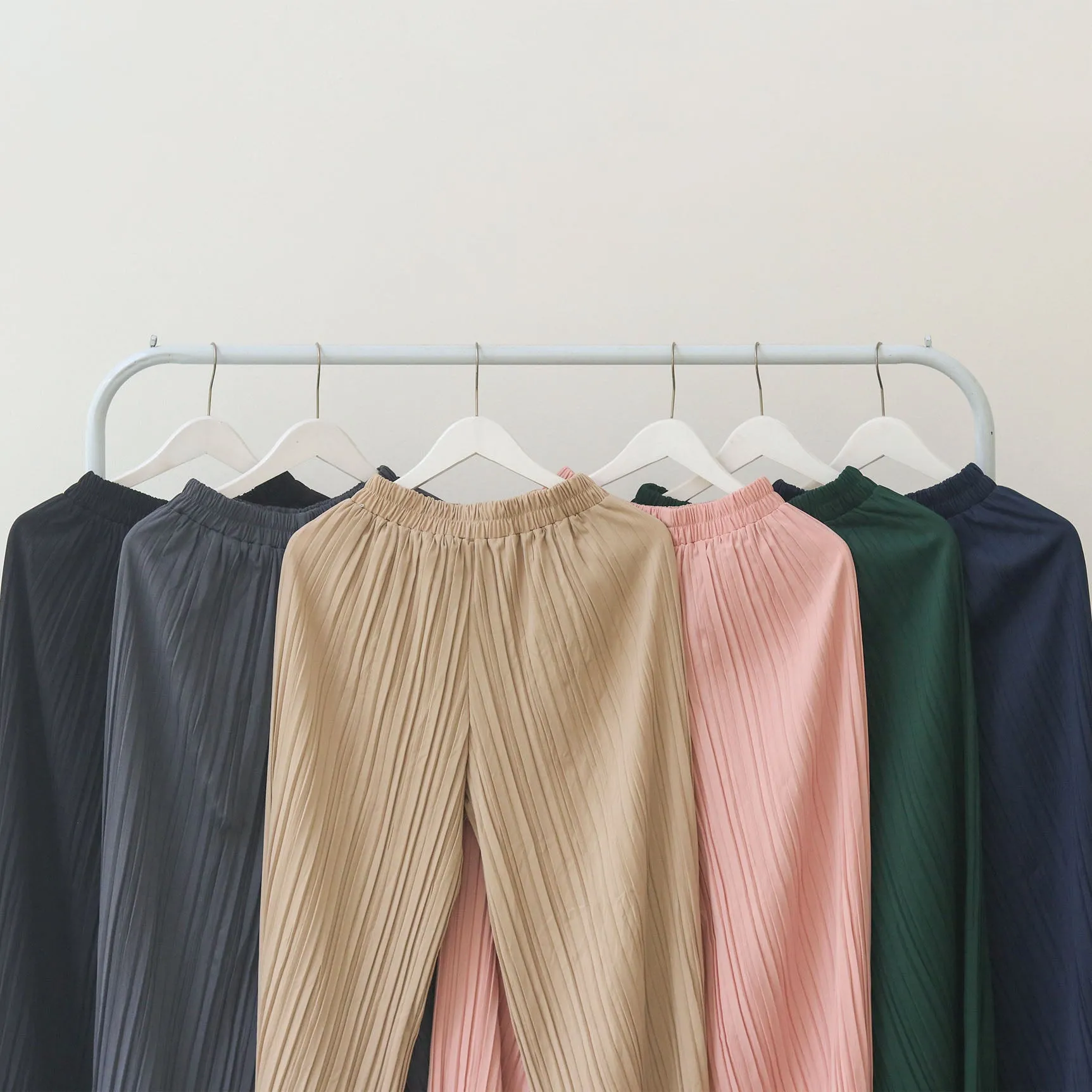 Silvertote Apparel Pakaian Wanita Jana Kulot Plisket Pants
