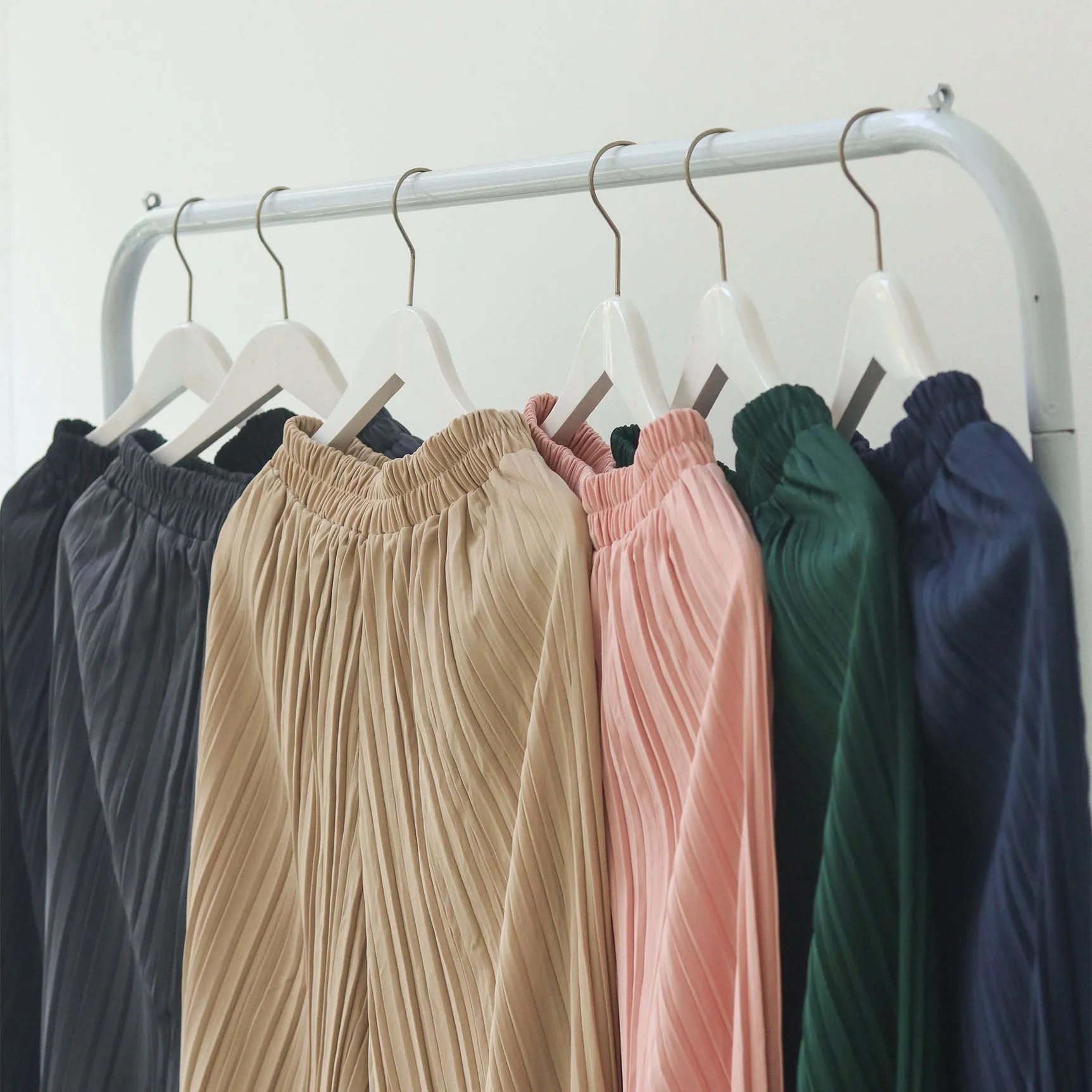 Silvertote Apparel Pakaian Wanita Jana Kulot Plisket Pants